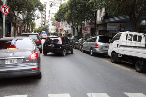 Las personas que viven dentro de la zona tarifada pueden solicitar el beneficio de estacionamiento gratuito en un radio de 300 metros de su domicilio.  