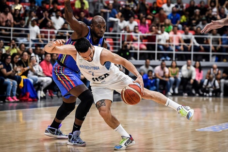 Campazzo y un partido de mucho roce ante los venezolanos: fue 13 veces a la línea de libres