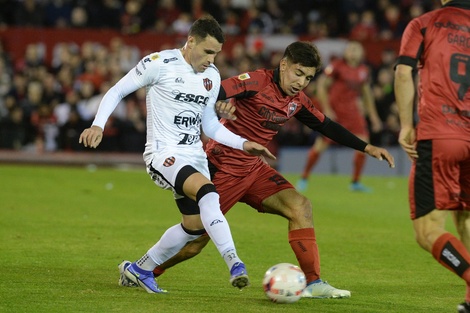 A Newell's se le escapó un partido increíble ante Patronato, que puso a un defensor de 9