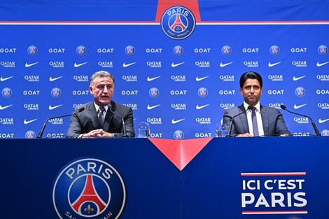 Galtier junto al qatarí Nasser al Khelaïfi durante la presentación del DT