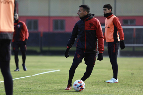 Sanguinetti debió descartar a Leonel Vangioni para el juego de mañana.