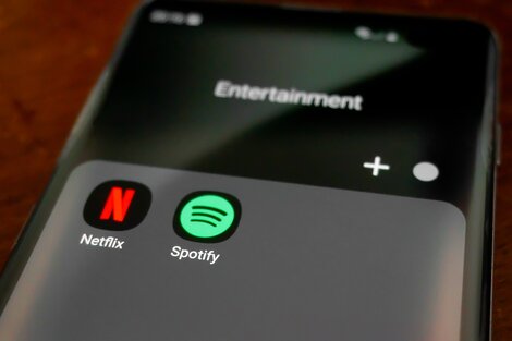 Suba del dólar turista: qué pasa con Netflix, Spotify y el resto de las plataformas