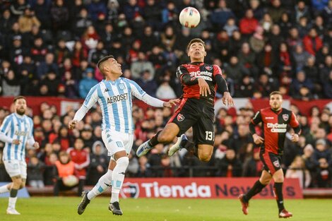 No le molesta compartir la punta: Newell's aguantó a Racing y sumó un poroto