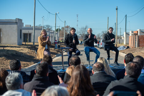 La provincia invertirá 20 mil millones de pesos para otorgar hasta 50 mil créditos. Foto: Gobierno de la provincia de Buenos Aires.