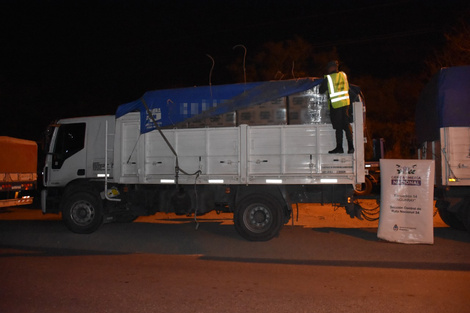 Secuestran 2.200 botellas de aceite que llevaban a la frontera 