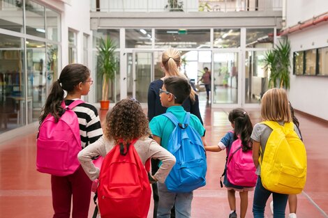 Las escuelas de 16 provincias vuelven a clases este lunes y más de la mitad comienzan con la extensión horaria