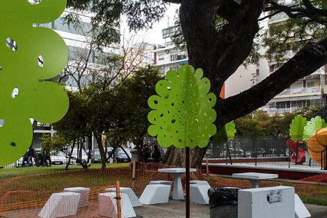 Más críticas a los insólitos árboles artificiales del Gobierno porteño:  