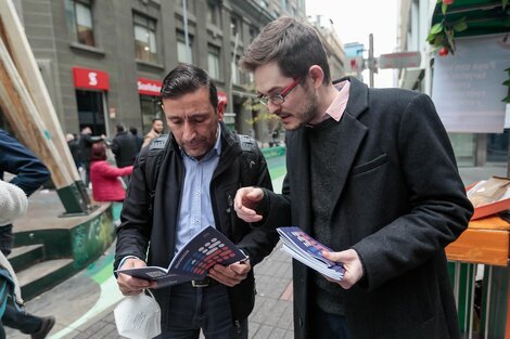 Chile | Colegio de Periodistas advierte por circulación de información falsa sobre propuesta de nueva Constitución 