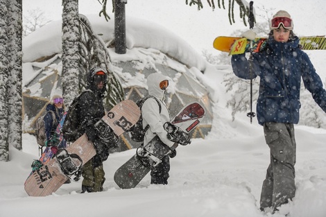 La aventura extrema de un equipo argentino de nieve