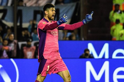 Agustín Rossi seguirá en el arco de Boca, pese al conflicto con su contrato