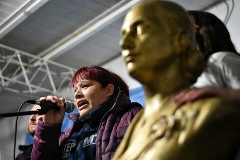 "Sin un ingreso para los que menos tienen sería condenar al FdT a una derrota”