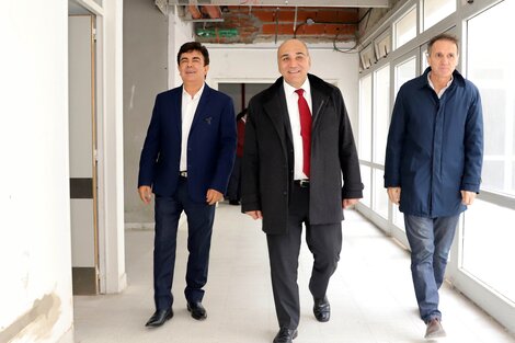 Espinoza, Manzur y Katopodis supervisaron los avances de obra del Hospital Néstor Kirchner