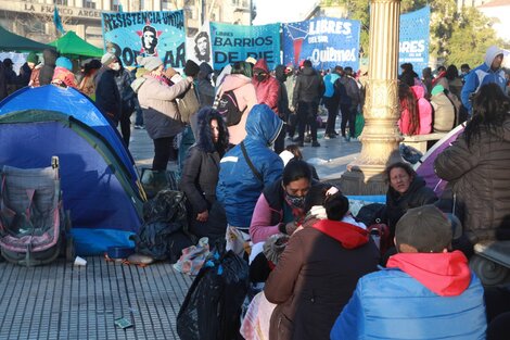 Las organizaciones piqueteras levantaron el acampe en Plaza de Mayo sin soluciones del gobierno