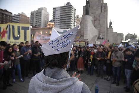 Un orador en la convocatoria del miércoles en el Monumento.