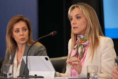 Malena Galmarini, presidenta de AySA, durante la presentación del nuevo esquema tarifario de luz, gas y agua.