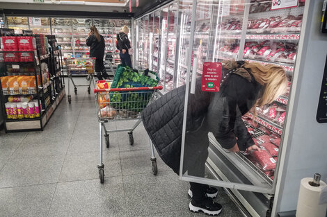 Tras el boom de los restaurantes llenos, otro misterio: ventas récord en los supermercados