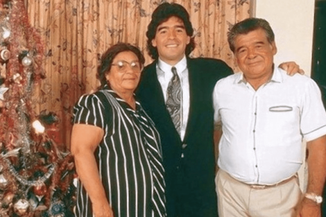 "Les agradezco con el alma": el conmovedor audio de Diego Maradona por una canción de Las Pastillas del Abuelo