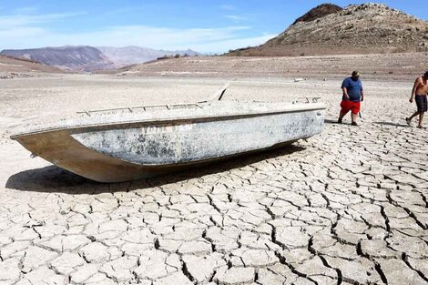 Investigan el hallazgo de cadáveres encontrados en el evaporado Lago Mead. Imagen: AFP. 