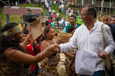 Petro ordenó a los militares que protejan el Amazonas