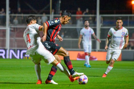 Patronato y Argentinos igualaron en un flojo partido