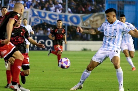 El duelo se definió en el segundo tiempo