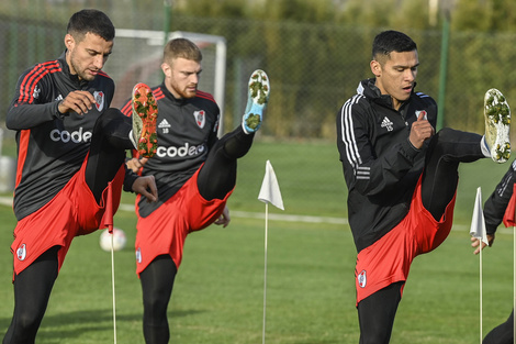 El plantel de River se entrenó en el predio de Ezeiza