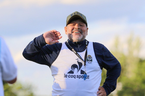 Maradona dirigió a Gimnasia en el último año de su vida.