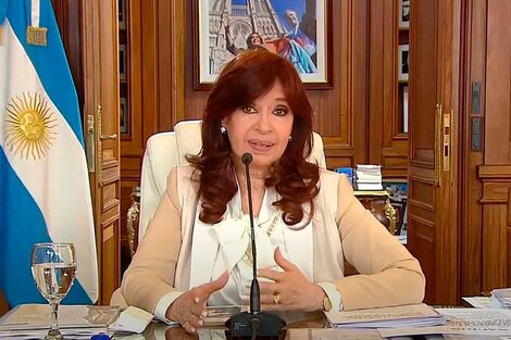 La vicepresidenta Cristina Fernández de Kirchner cuando expuso desde su despacho.