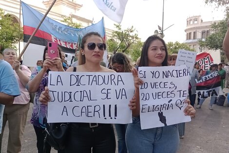 "En defensa de la democracia"