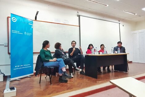 Debates sobre genocidios y negacionismo 