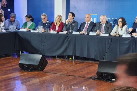 Con Alberto Fernández, el PJ nacional define acciones en respaldo a Cristina Kirchner | Plenario en la sede de Matheu | Página12