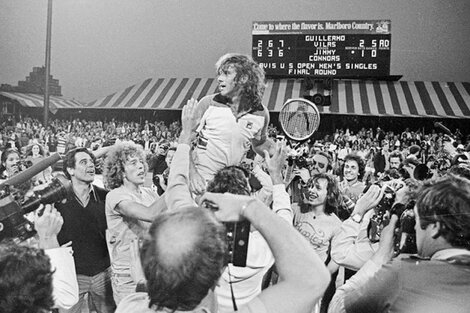 Vilas en andas luego de ganar el US Open en 1977.