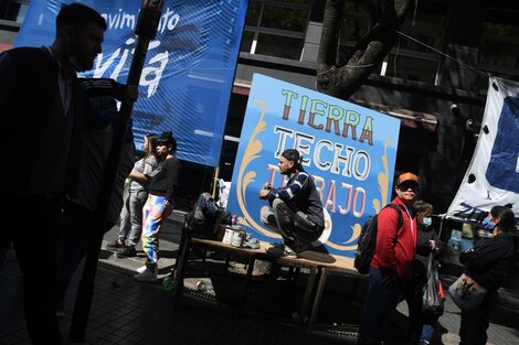 Legislatura: la UTEP presentó proyectos de ley de Tierra, Techo y Trabajo para CABA