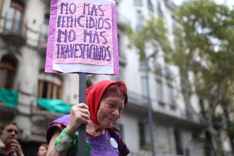 El enemigo en casa