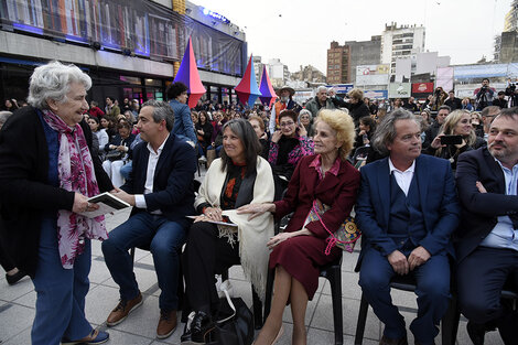 La Feria, tribuna por el humedal