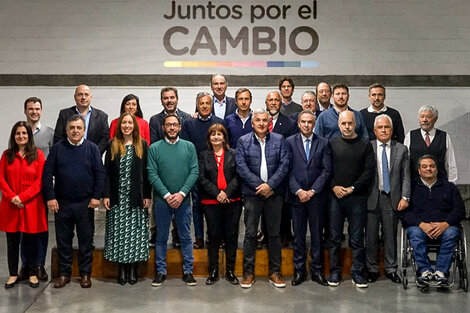 Juntos, para la foto. Lo que une y lo que separa a la principal fuerza opositora.