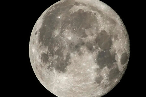 China descubrió un nuevo mineral en la Luna