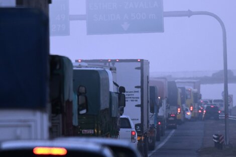 Otra vez humo: volvieron los incendios y Rosario amaneció con una "cortina negra"