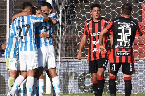 Racing está octavo en la tabla de posiciones, mientras que Patronato está noveno. Imagen: Télam. 