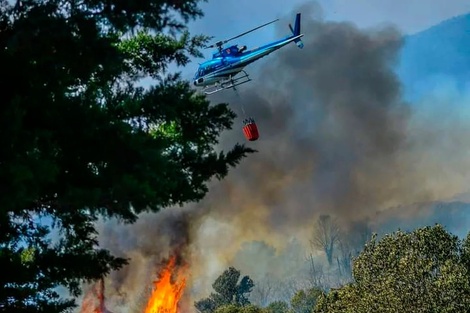 Vientos de 90 km por hora avivaron focos en la zona de Villa Cura Brochero