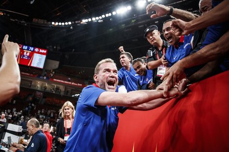 Néstor García durante el histórico triunfo de Dominicana sobre Alemania en el Mundial 2019 (Fuente: Prensa FIBA)