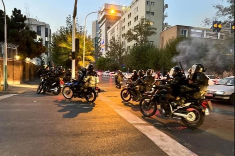 Irán: siguen las protestas por la muerte Mahsa Amini y ya hay 50 muertos por la represión policial
