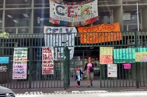 Toma de escuelas: desde el CELS aseguran que el Gobierno porteño quiere disciplinar la protesta 