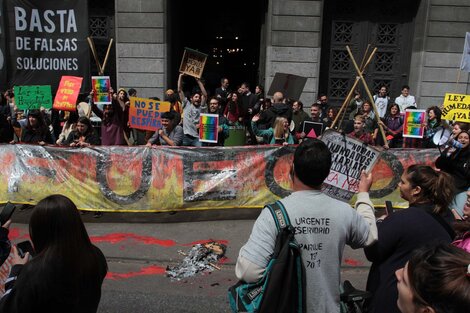 La protesta ambientalista frente al Congreso de la Nación.