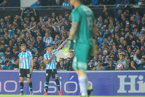 Racing le ganó un partidazo a Rosario Central y sueña más que nunca