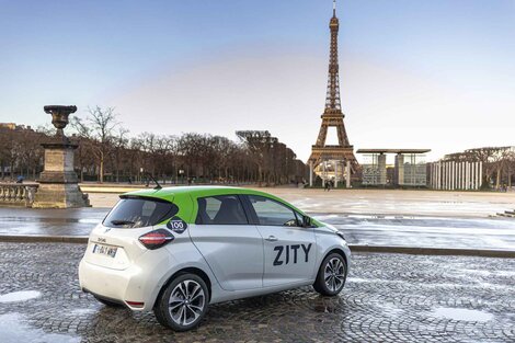 Como estrategia para combatir la crisis energética, Francia se plantea limitar la recarga de coches eléctricos