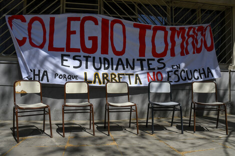 Tomas de colegios en CABA: alumnos del Lengüitas levantaron la medida