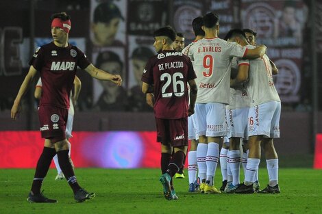 Liga Profesional: Argentinos Juniors vapuleó a Lanús de visitante