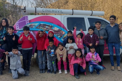 Un grupo de mujeres llevan cine a cada rincón de Catamarca