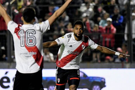 River sigue ganando: de las manos de Armani y la zurda de Borja